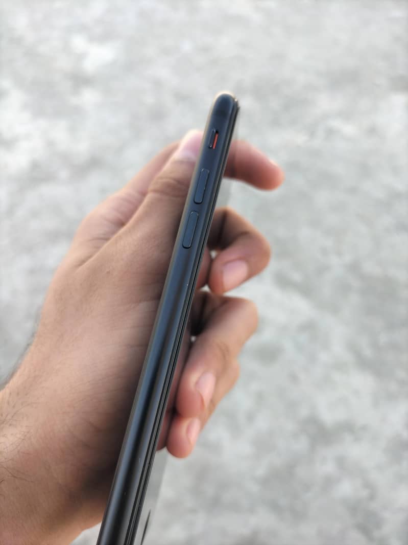 Iphone se 2020 4