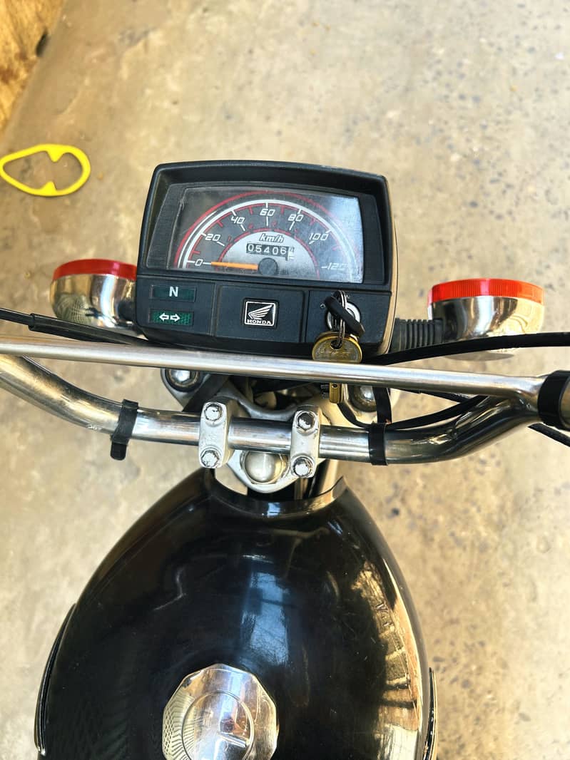 Honda CD70 10