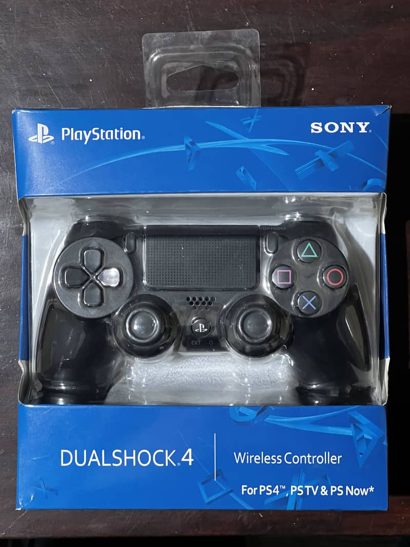 PlayStation 4 dual shock controllers - Controllers - 1120929508