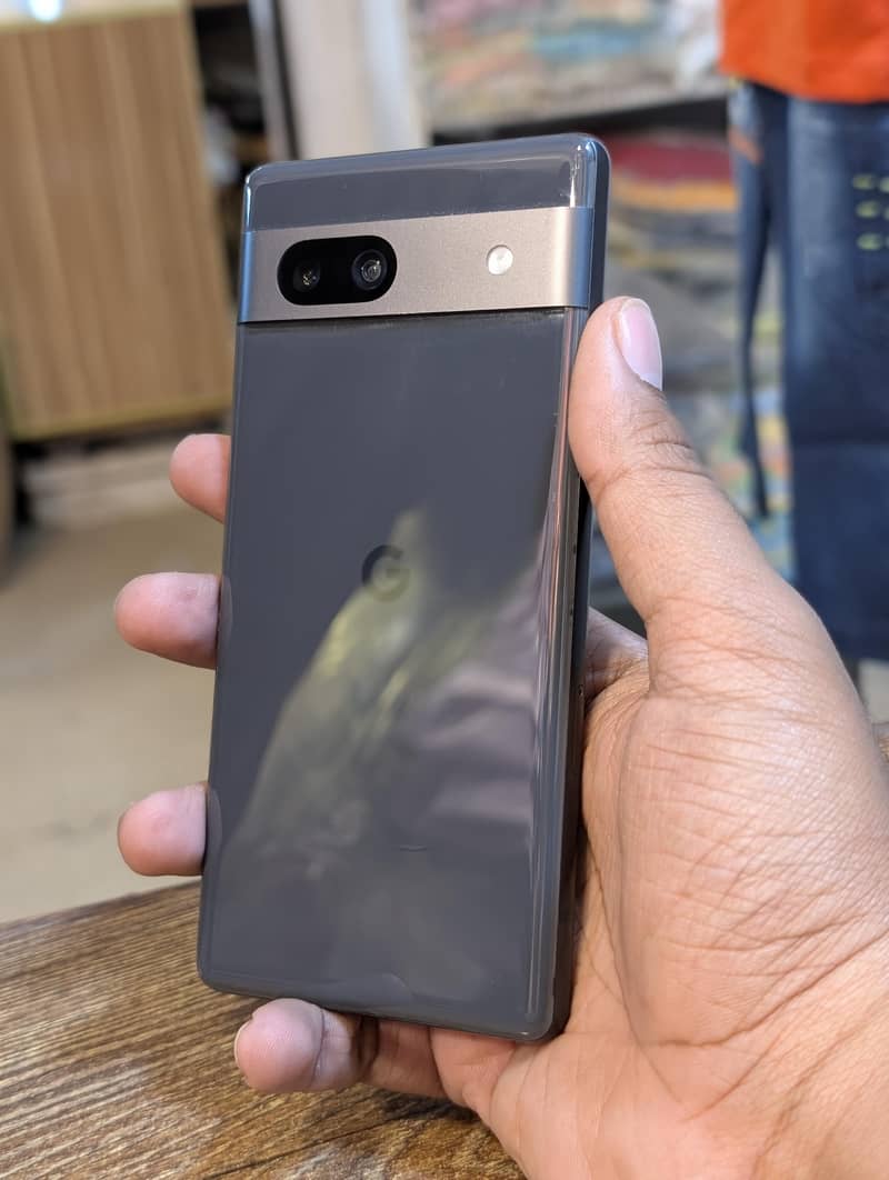 Google Pixel 7a 2