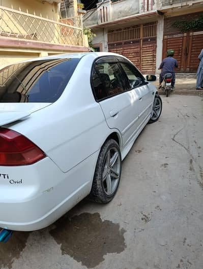 Honda Civic VTi Oriel Prosmatec 2002