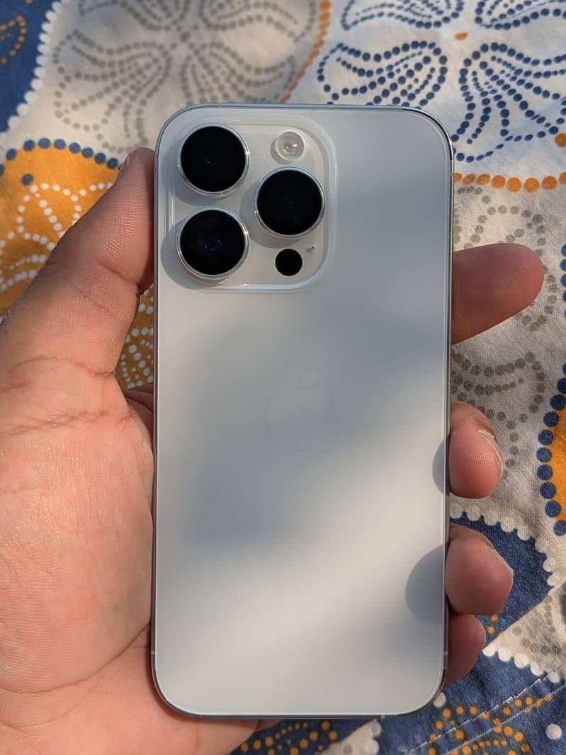 Apple iPhone 14 Pro 0