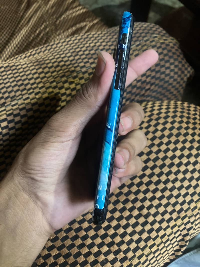 Apple iPhone X 5