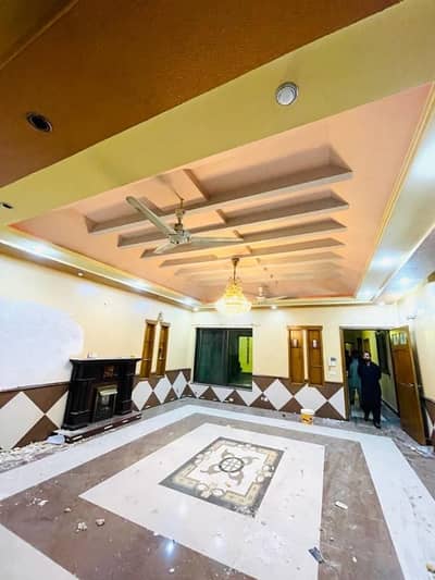 Good Location 1 Kanal House In Central Johar Town Phase 2 For rent