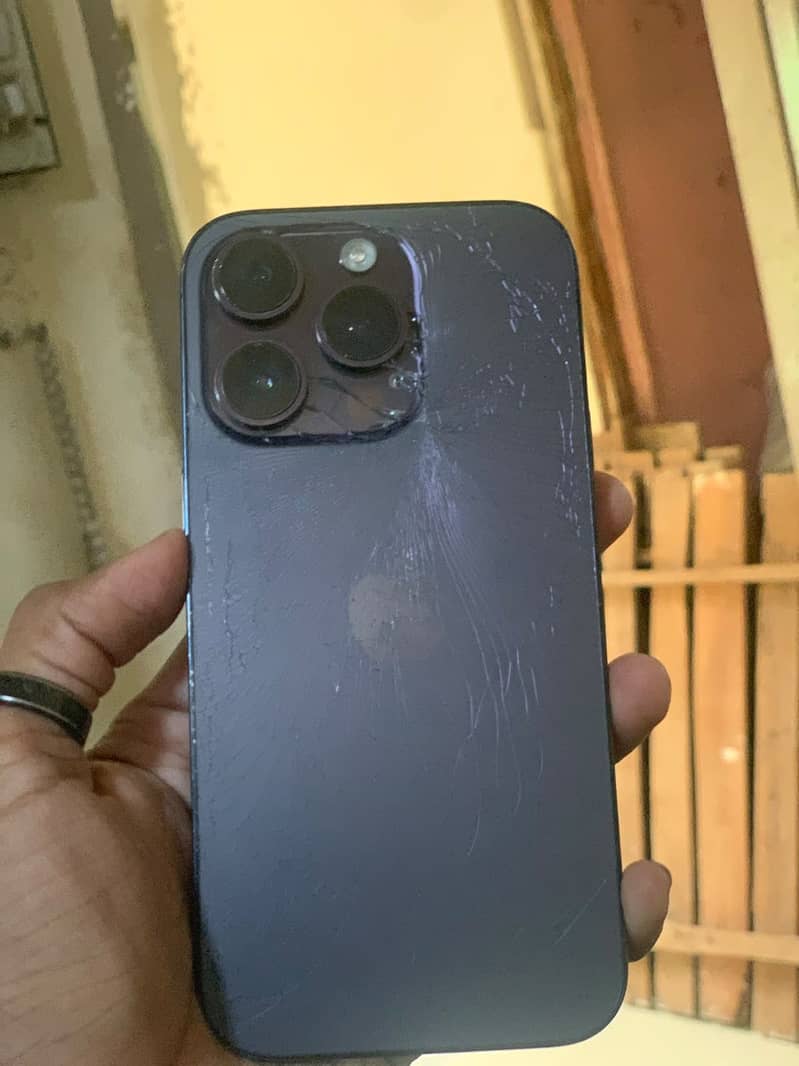 Apple iPhone 14 Pro 2