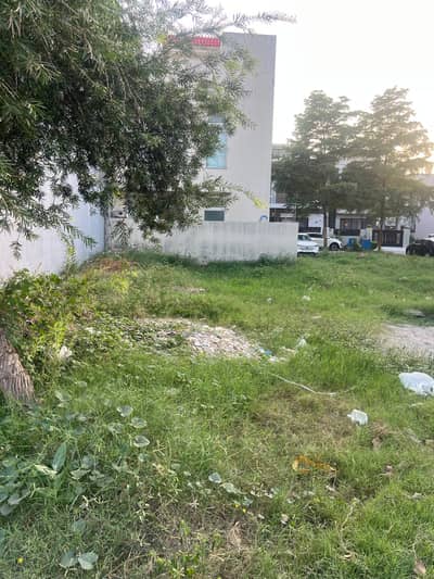 Plot No-740 Block Z3 - 5 Marla Plot On Top Location of Phase 8 ivy Green DHA Lahore For Urgent Sale