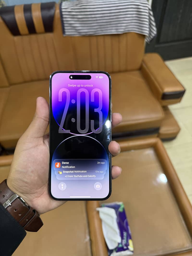 Apple iPhone 14 Pro Max 1