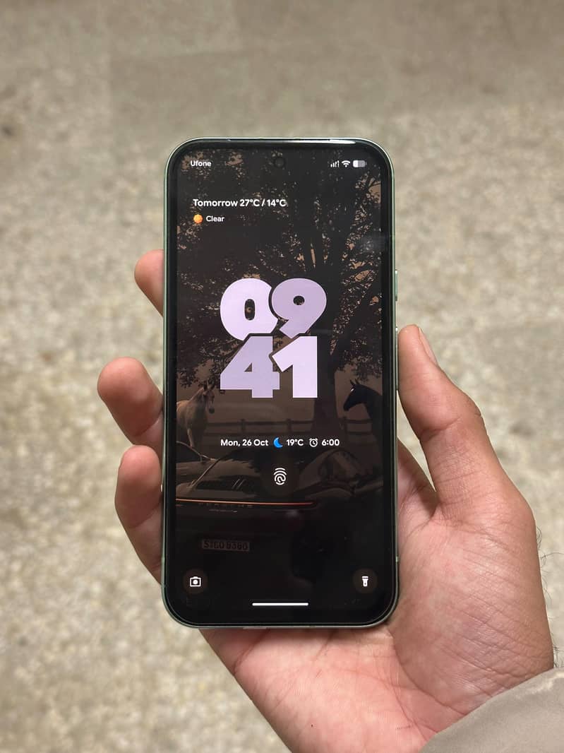 Google Pixel 8a 1
