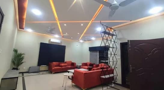 4 MARLA OFFICE FLOOR AVAILABLE FOR RENT IN DHA WITH ELEVATED