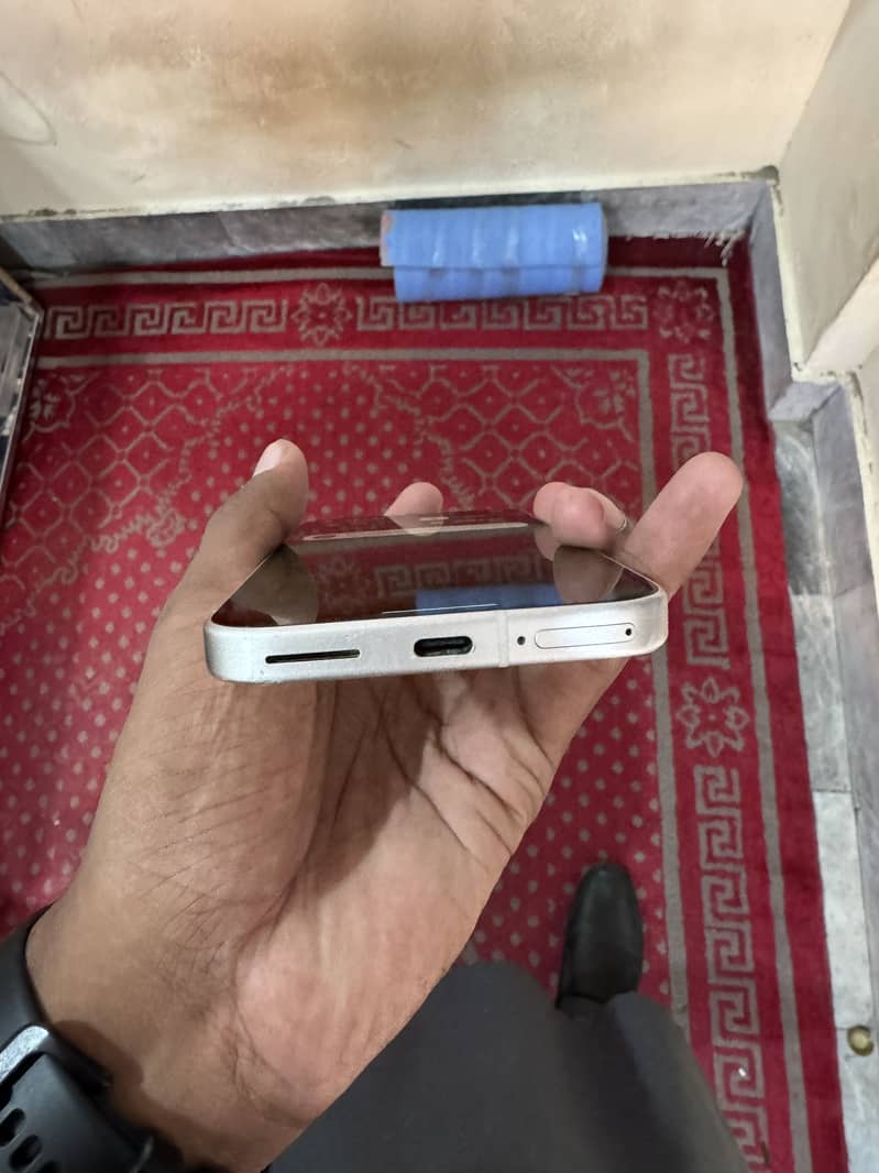 Google Pixel 9 3