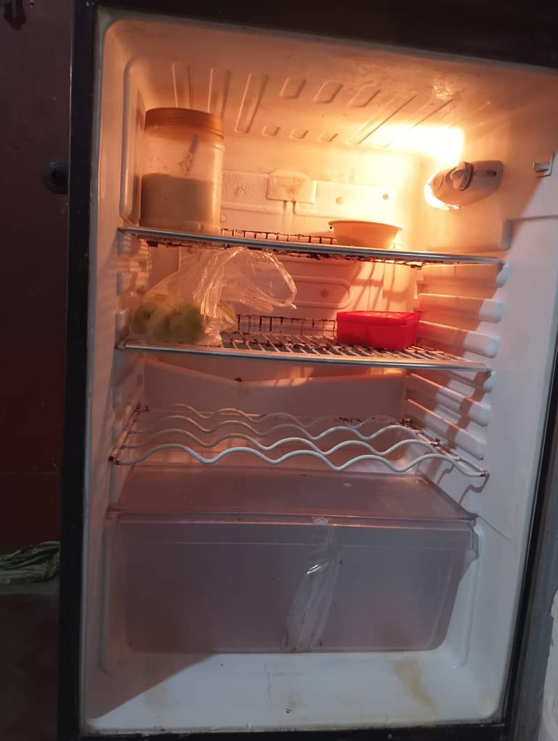 orient frige perfect condition 3