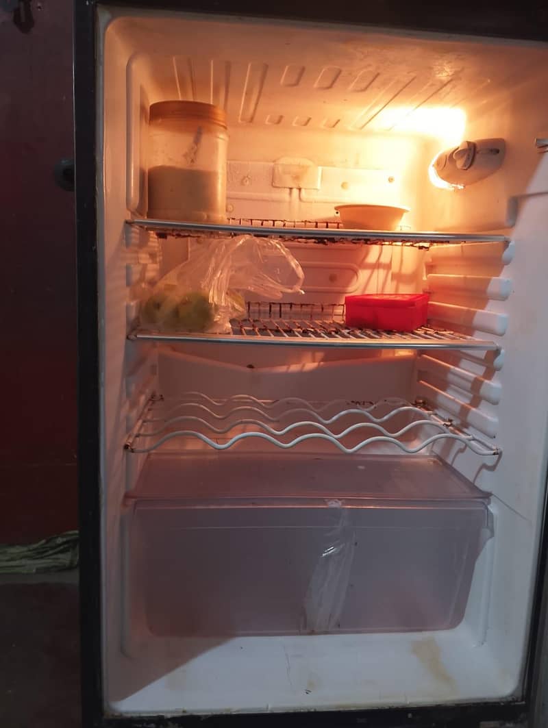 orient frige perfect condition 6