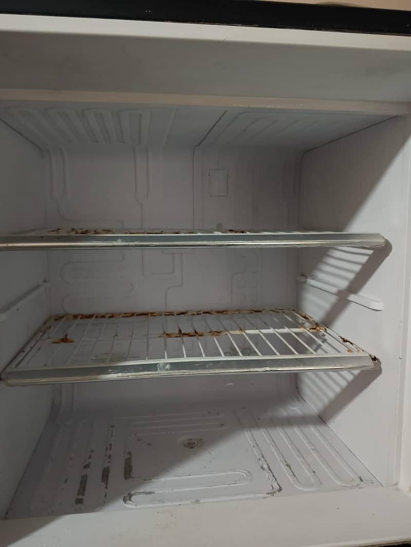 orient frige perfect condition 7