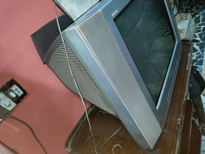 tv properly functional 5