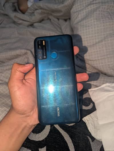 techno spark lc8