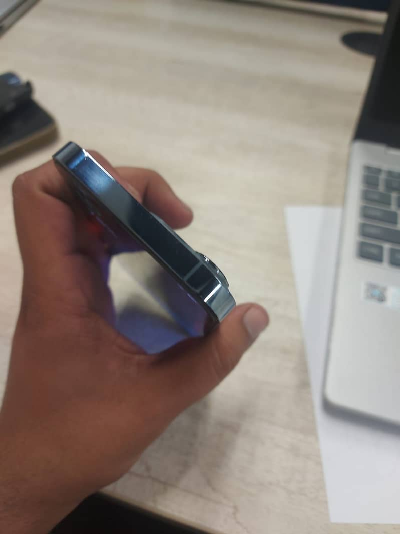 Apple iPhone 13 Pro 1