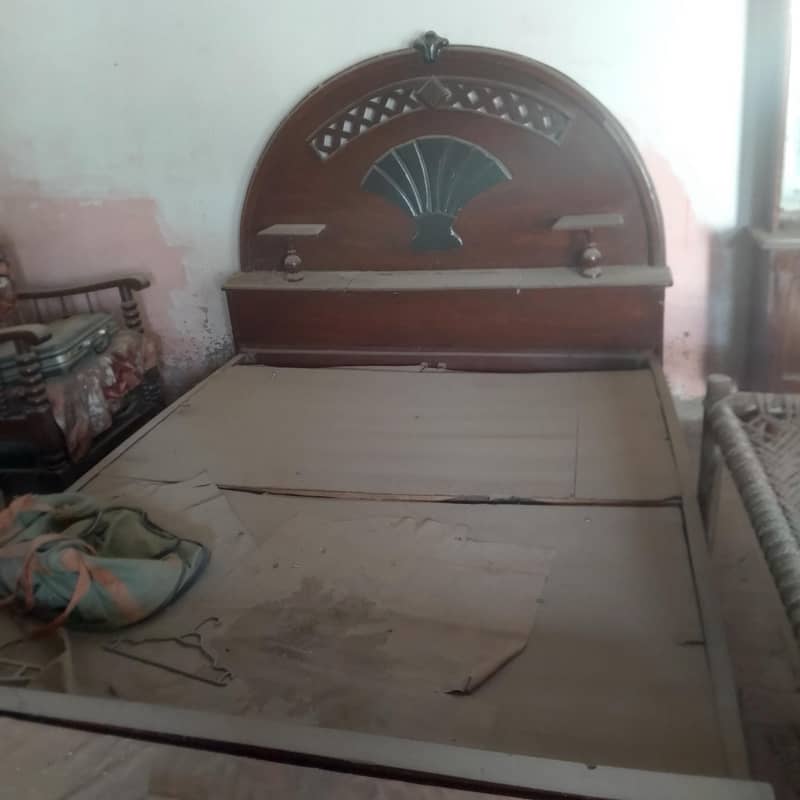 bed & dressing sofa set 0