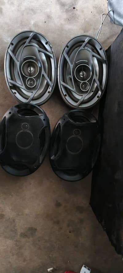 speakers