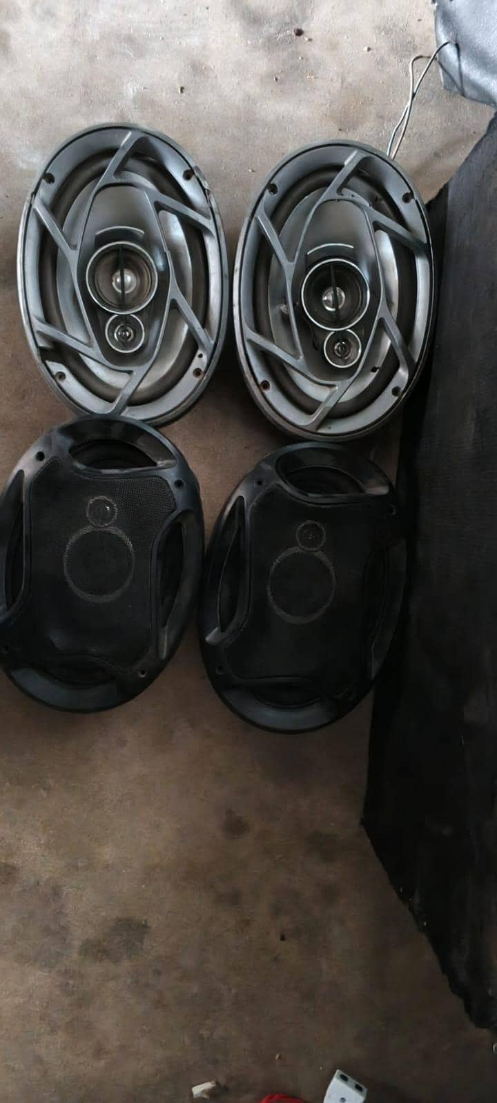 speakers 0