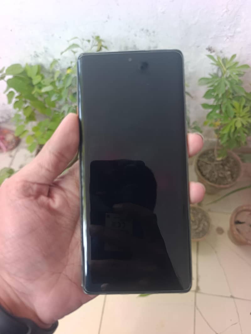 Tecno CAMON 40 Pro 4