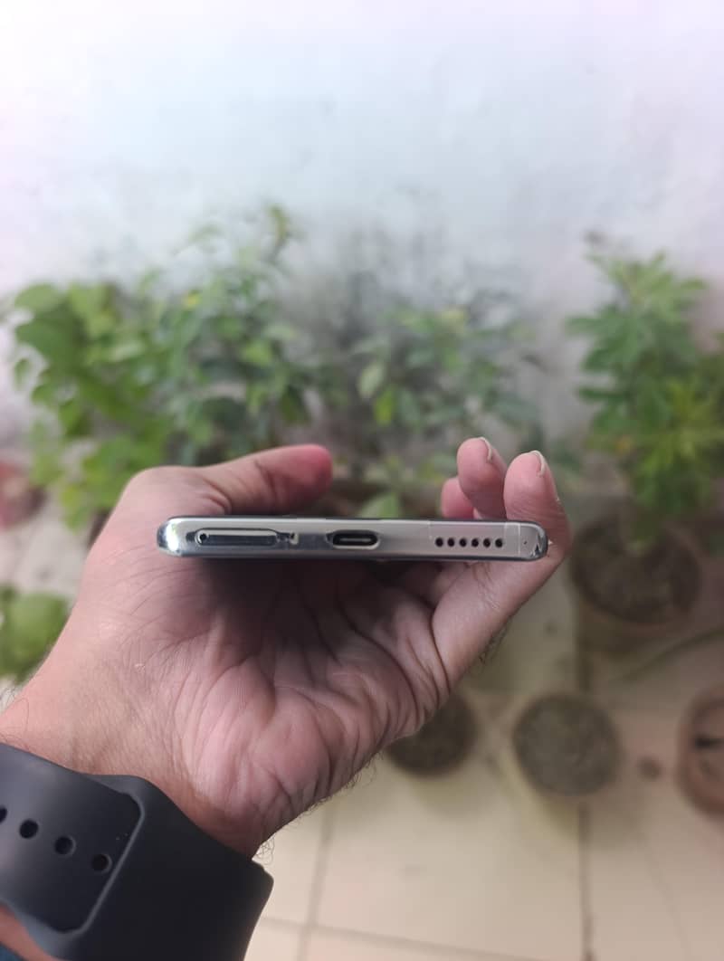 Tecno CAMON 40 Pro 6
