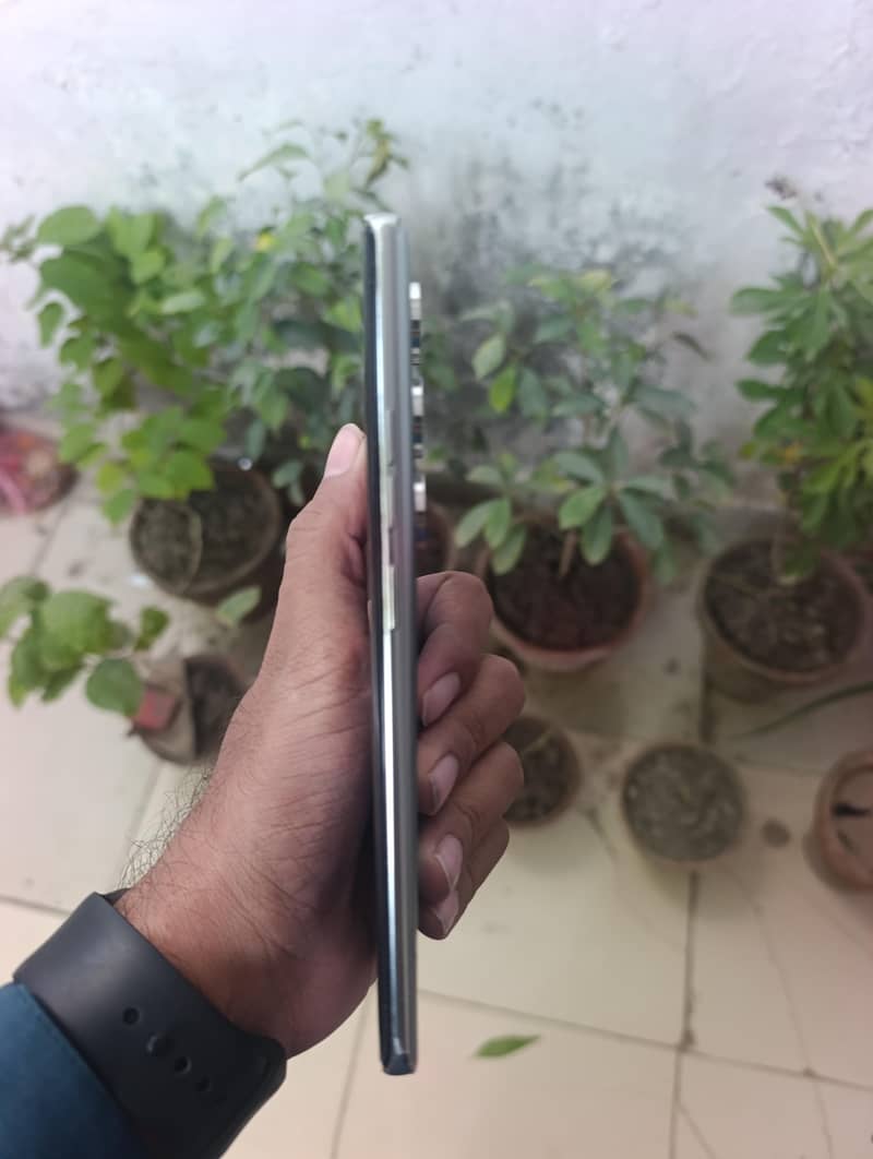 Tecno CAMON 40 Pro 8