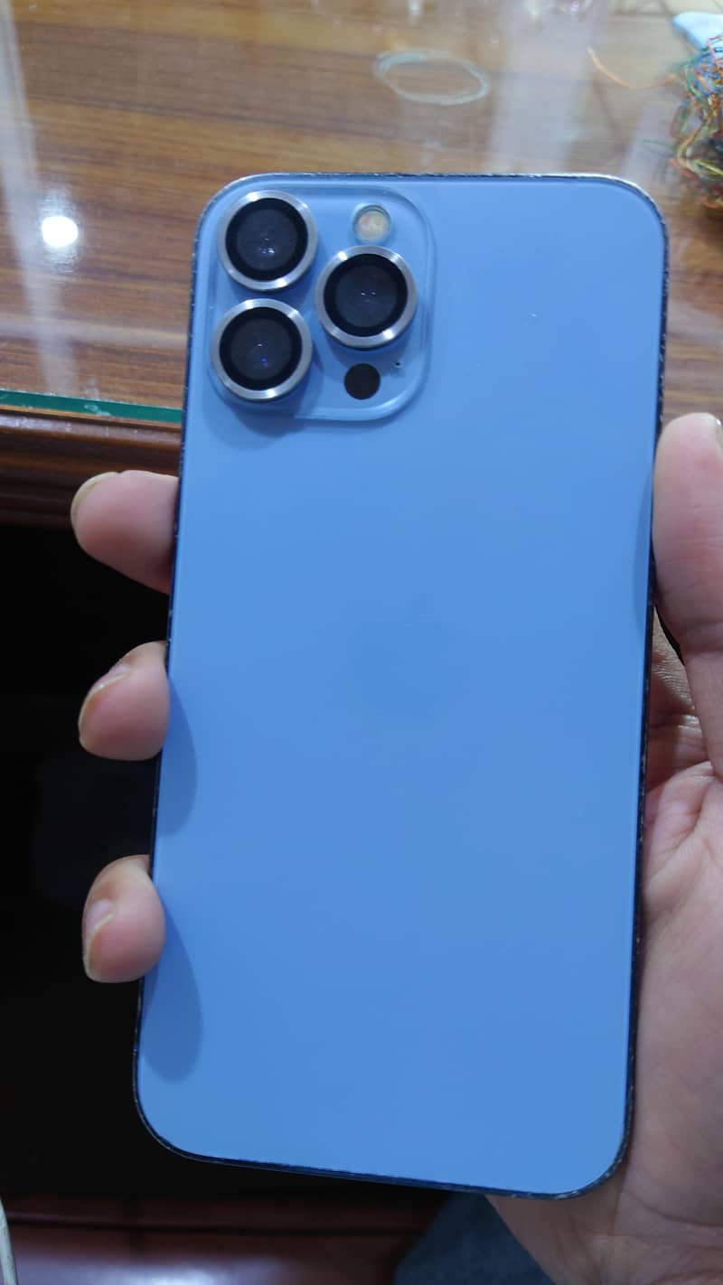 Apple iPhone 13 Pro Max 0