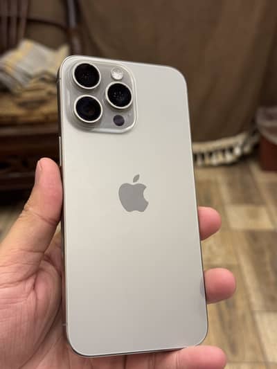iPhone 15 Pro Max - JV  - 10/10 condition