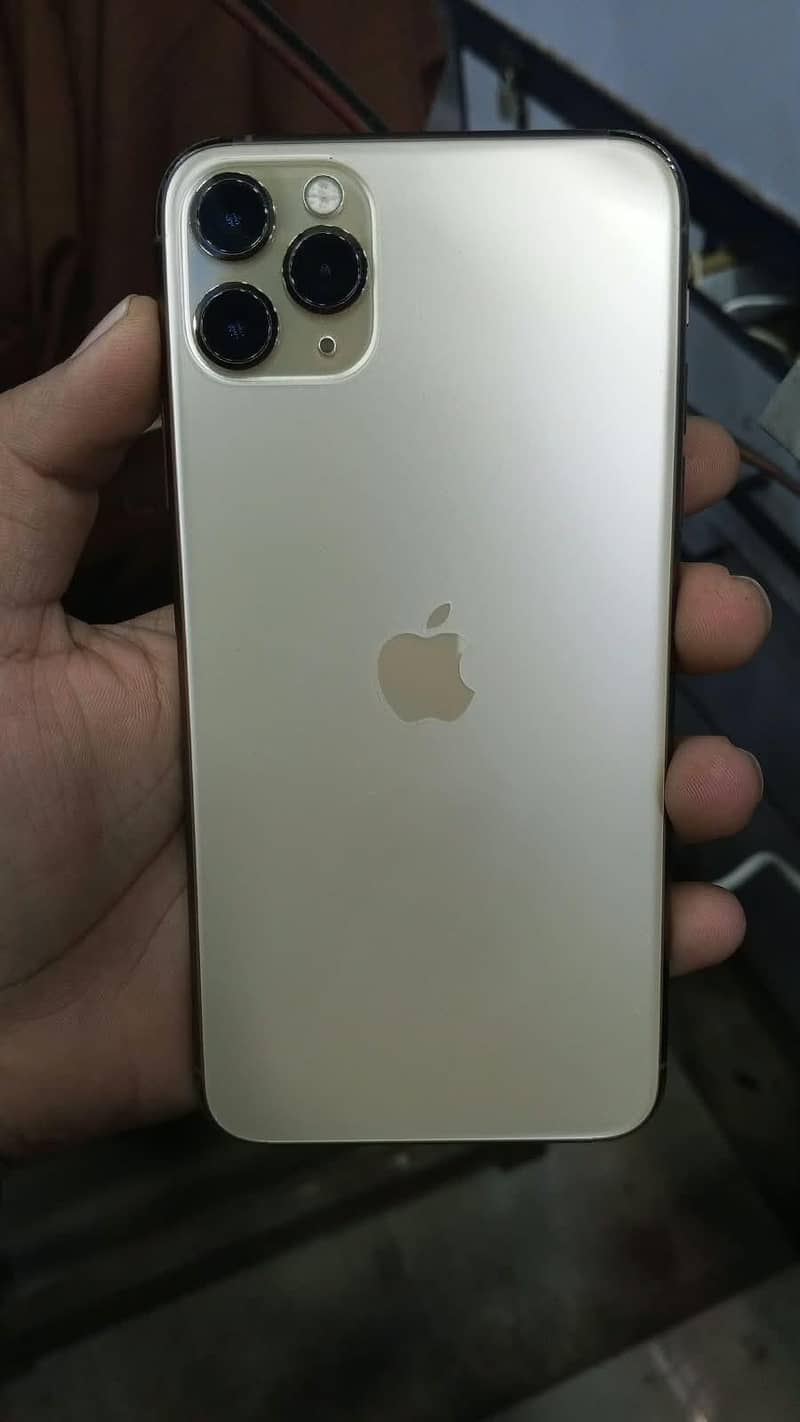 Apple iPhone 11 Pro Max 3