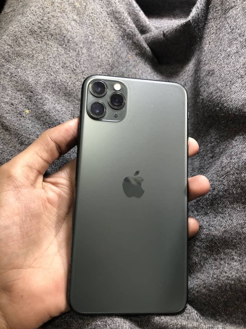 Apple iPhone 11 Pro Max 3