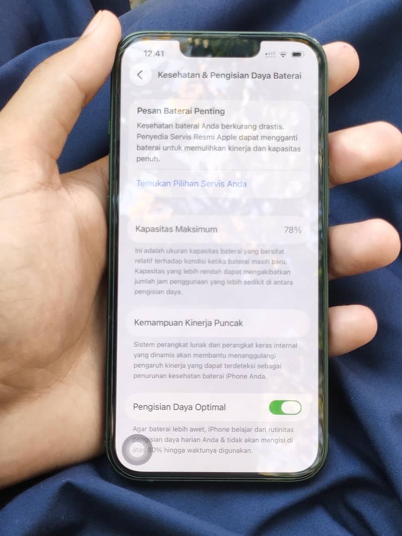 Apple iPhone 13 5