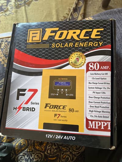 MPPT Solar Charge Controller for Sale – Good Condition