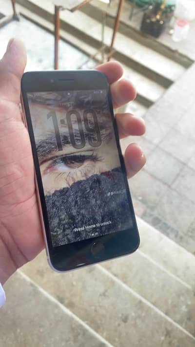 iPhone SE  urgent for sale