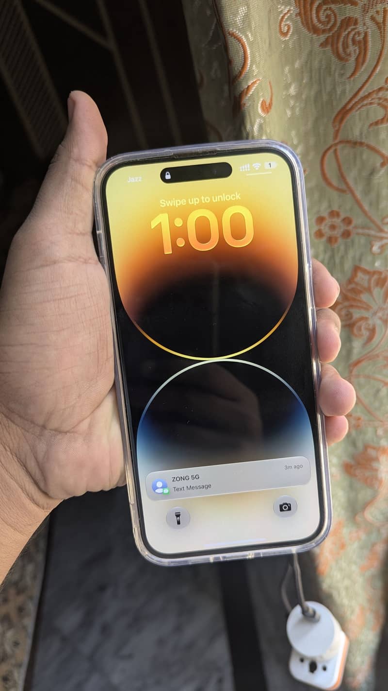 Apple iPhone 14 Pro Max 4