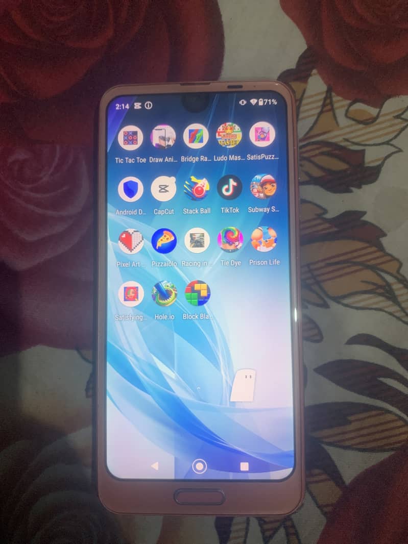 Sharp Aquos R2 2