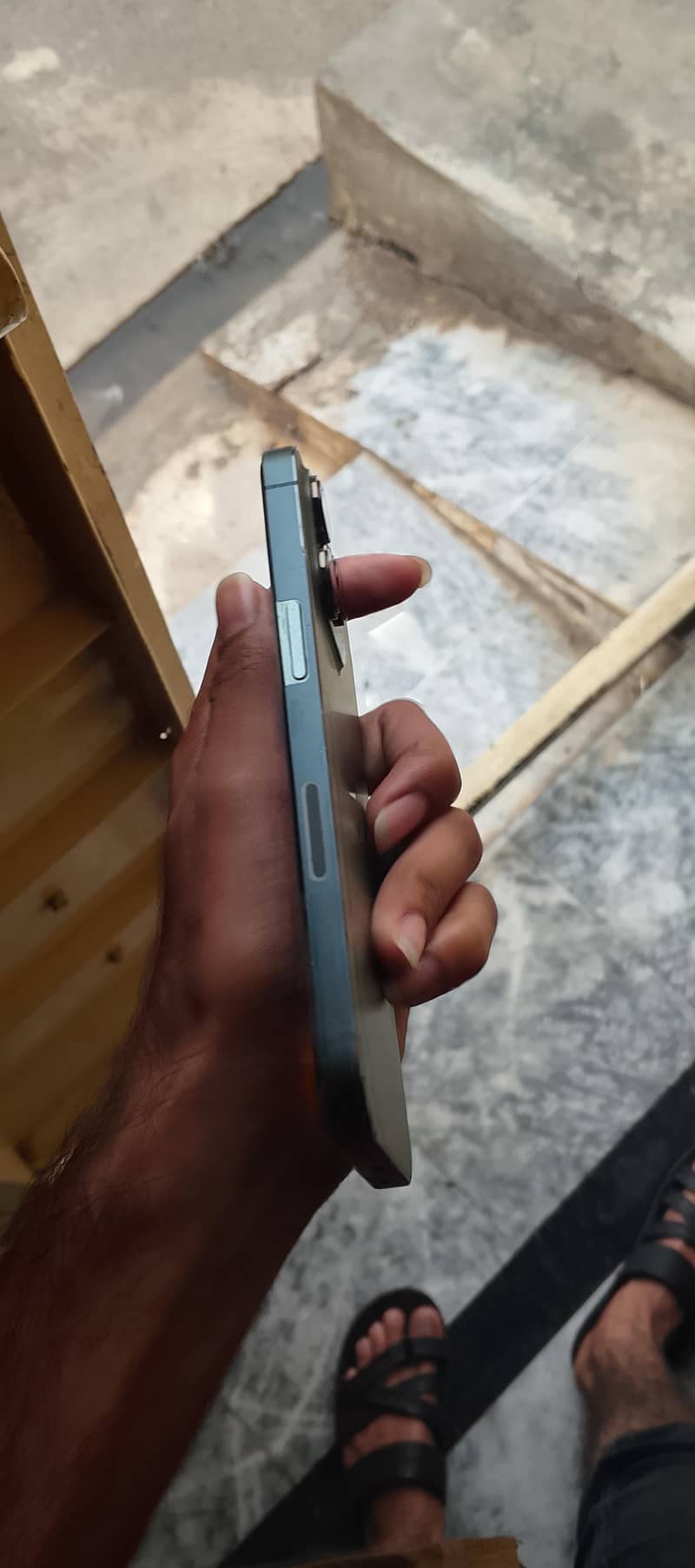 Apple iPhone 13 Pro 2