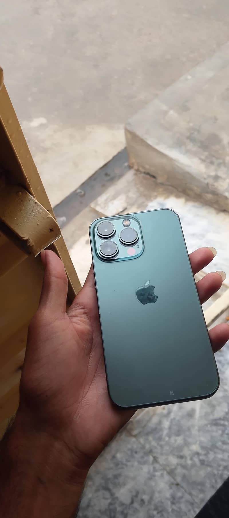 Apple iPhone 13 Pro 4