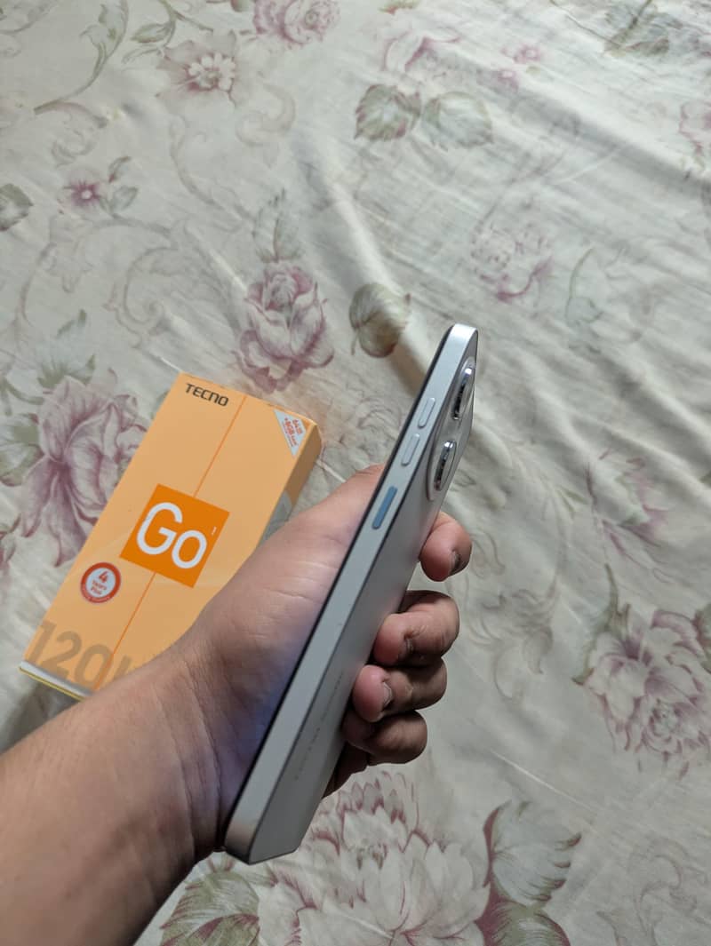 Tecno Spark Go 1 3