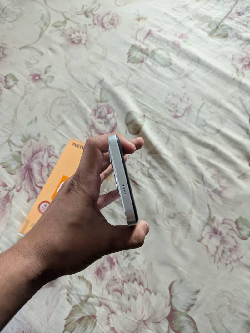 Tecno Spark Go 1 5