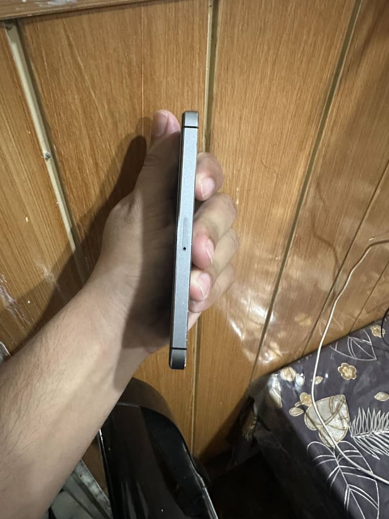 Apple iPhone 5s 1