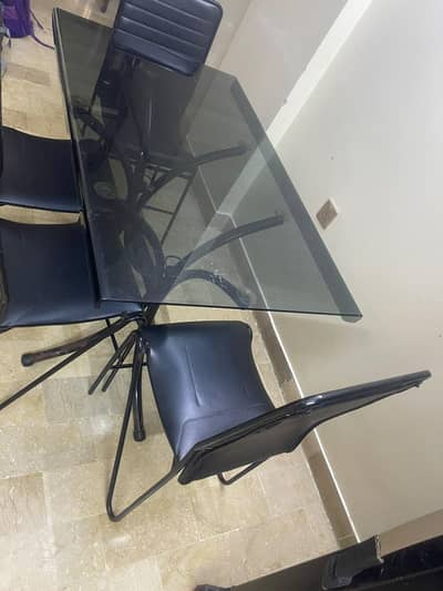 Dining Table and 4 chair