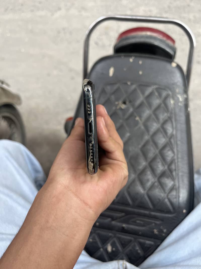 Apple iPhone 11 1