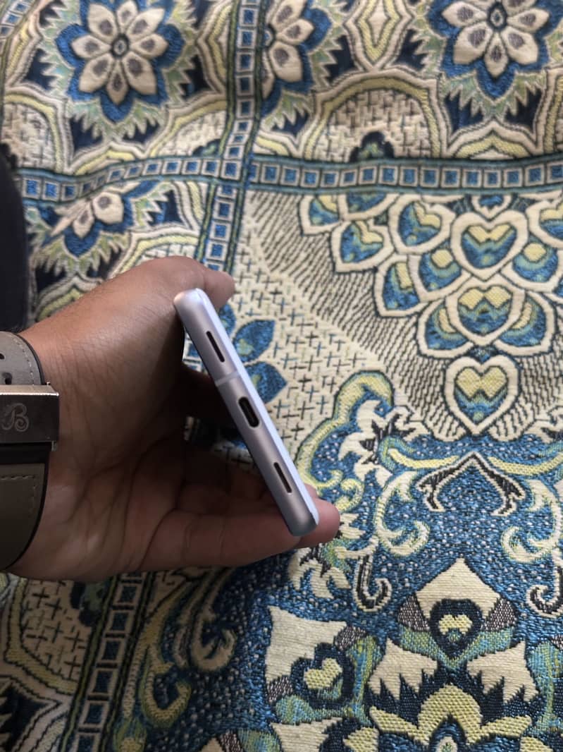 Google Pixel 7a 1