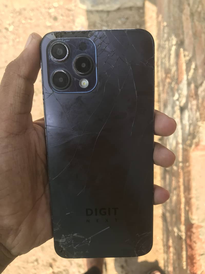 iPhone 16 pro max 2