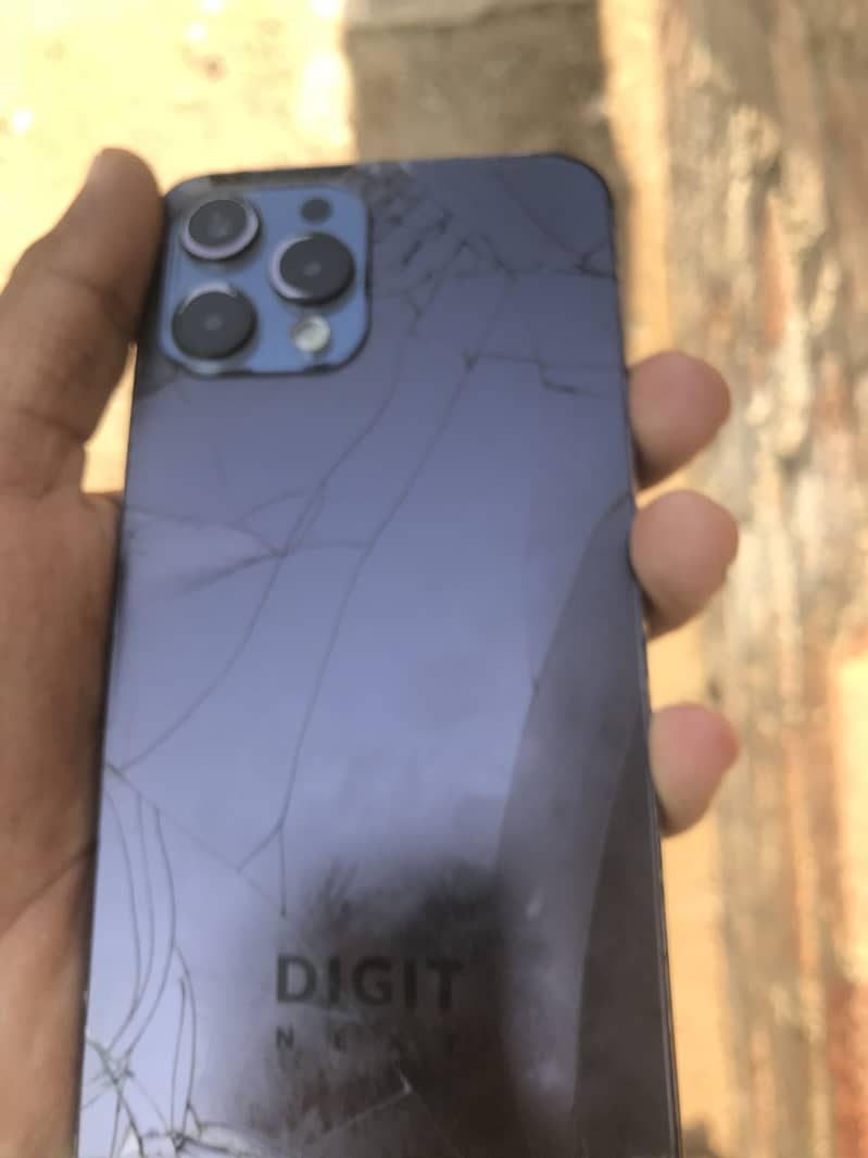 iPhone 16 pro max 7