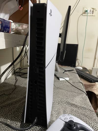 Ps5 slim digital international version 1 month use