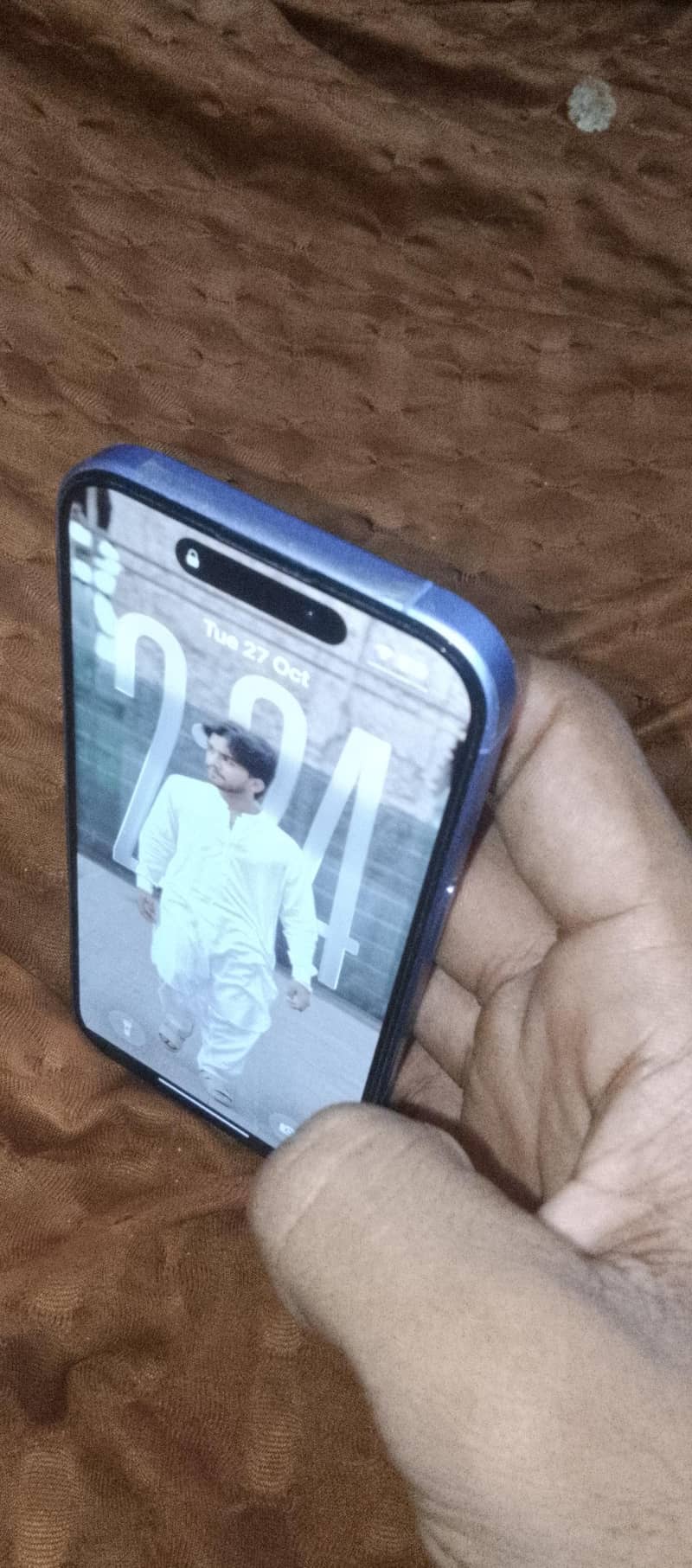 Apple iPhone 16 1