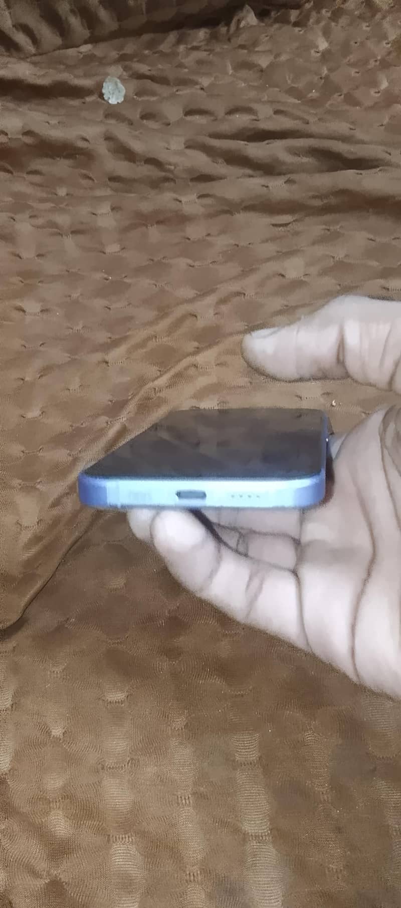 Apple iPhone 16 5