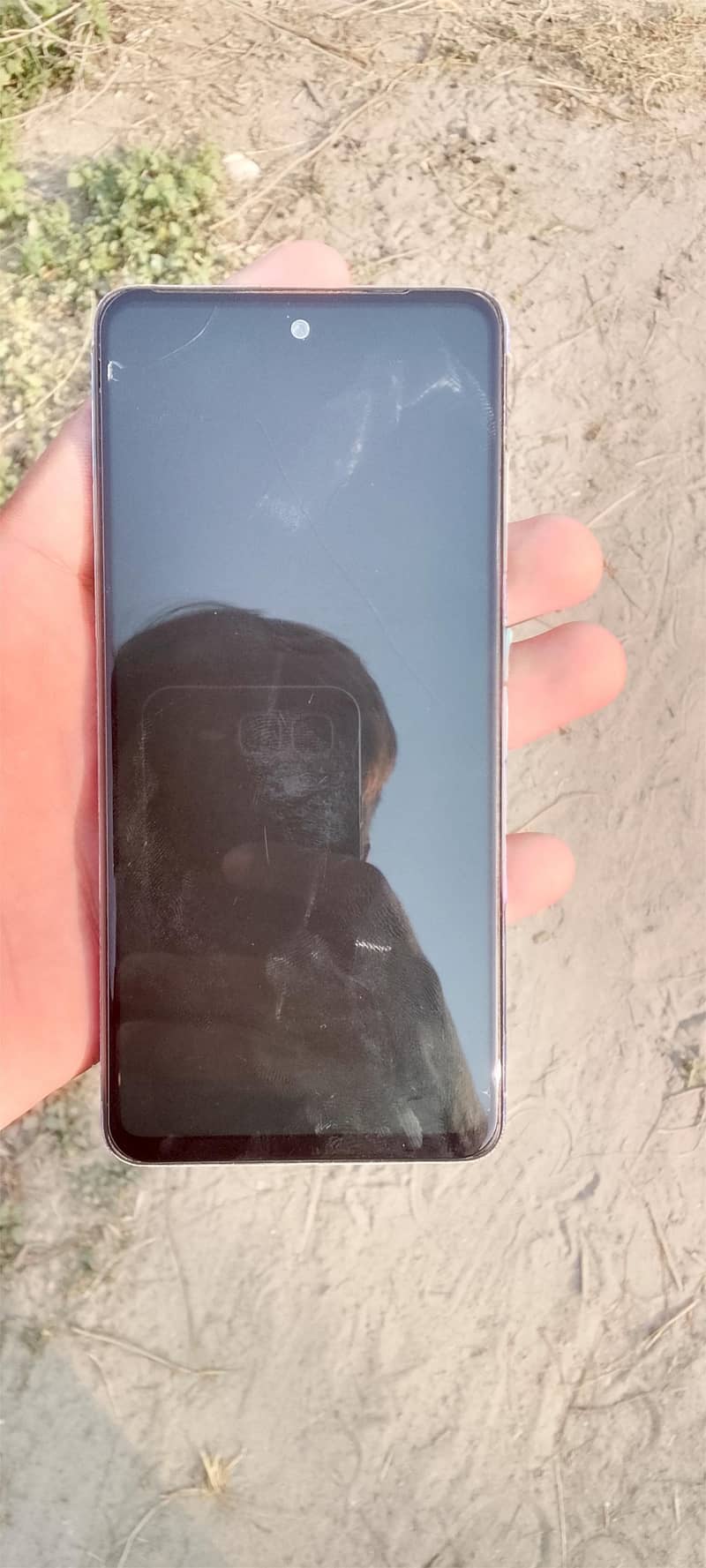 Samsung Mobile A52 1