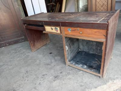 Computer Table